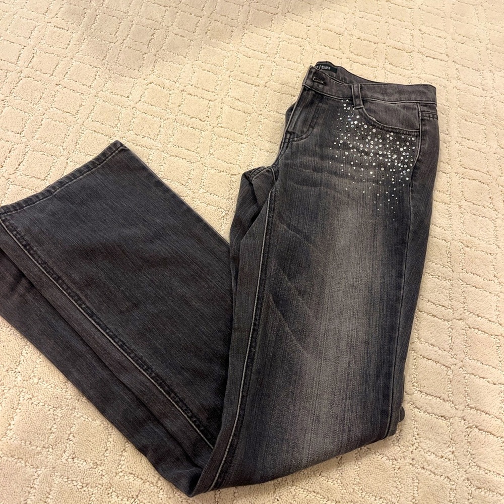 BRAND NEW WITH TAGS! noir white house black market flair jeans w sparkles at top